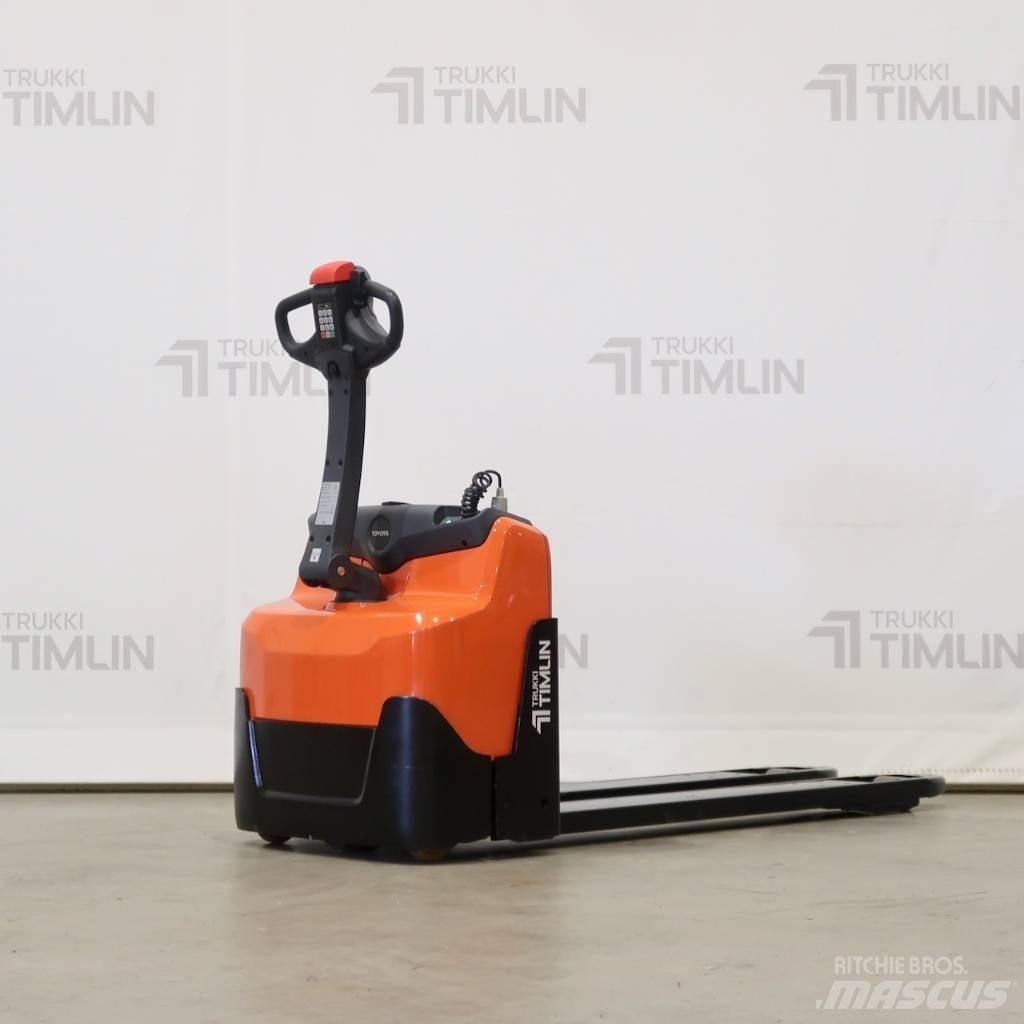 Toyota LWI160 Transpallet manuale