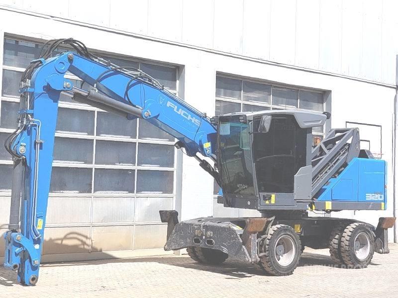 Fuchs MHL 320 F Movimentazione rifiuti