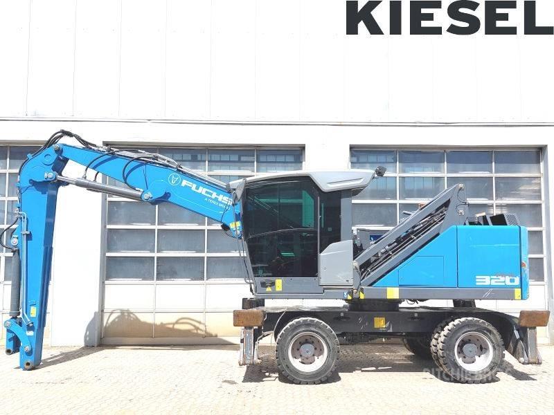 Fuchs MHL 320 F Movimentazione rifiuti
