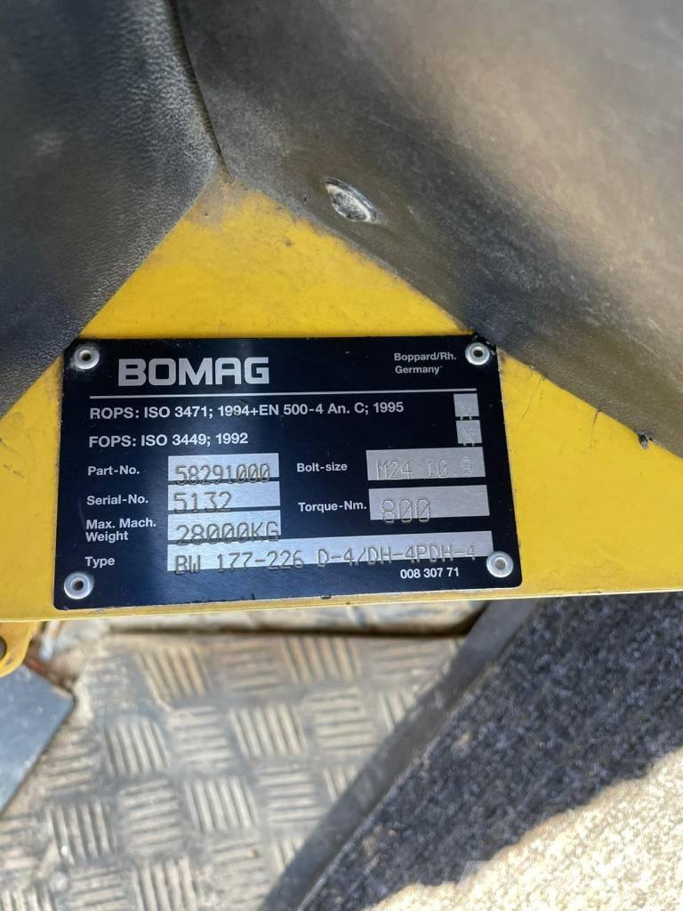 Bomag 213 DH-4 Rulli monotamburo