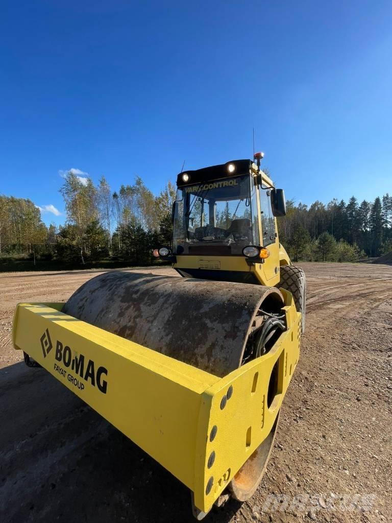 Bomag 213 DH-4 Rulli monotamburo