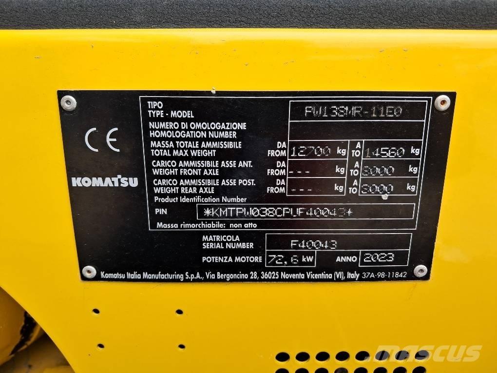 Komatsu PW138MR-11E0 Escavatori gommati