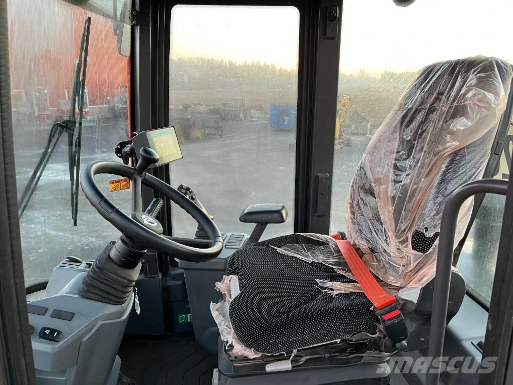 Volvo L 30 H Pale gommate