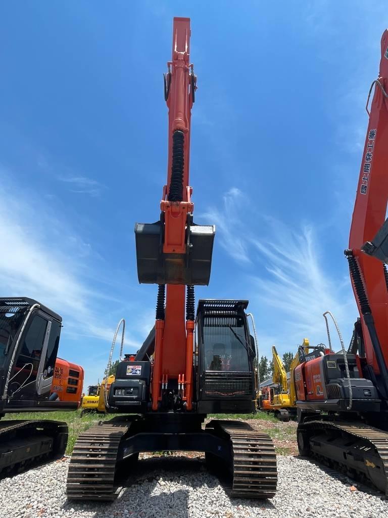 Hitachi ZX 200 Escavatori cingolati