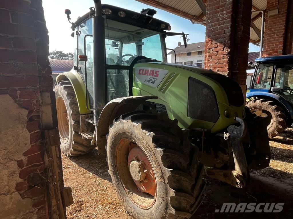 CLAAS Arion 420 Trattori