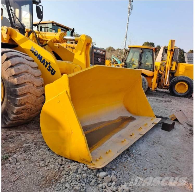 Komatsu WA 470 Pale gommate