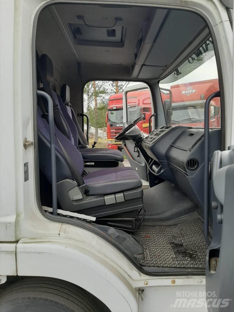 Mercedes-Benz 815 Camion cassonati