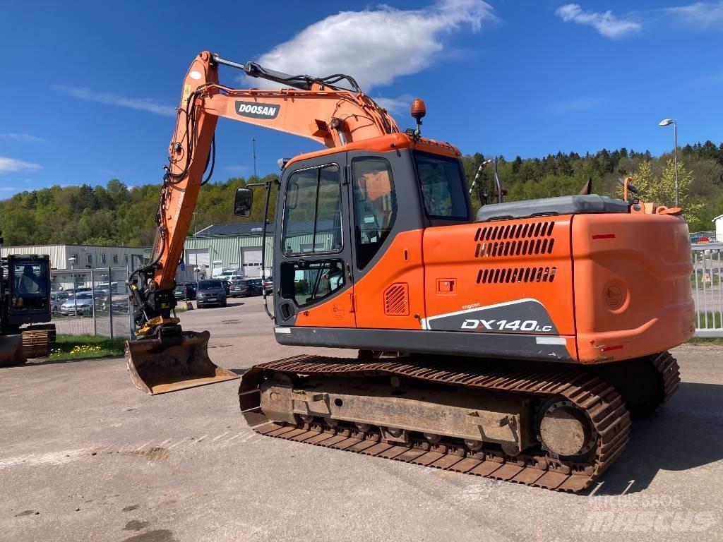 Doosan DX 140 LC Escavatori cingolati