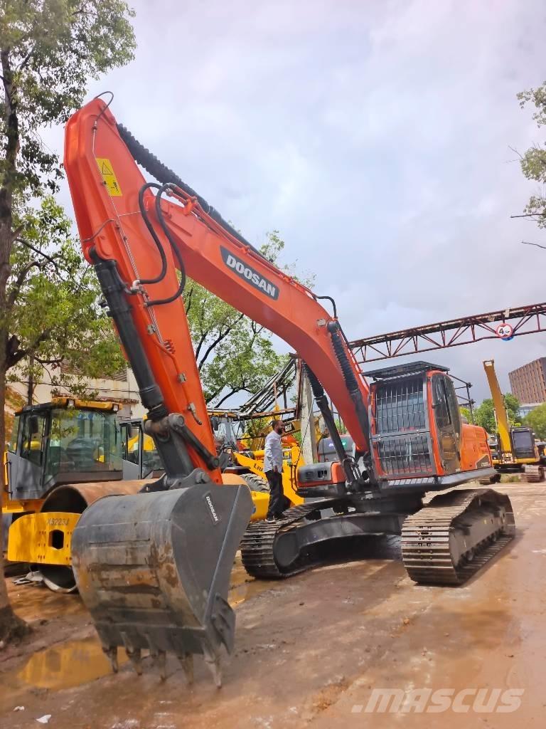 Doosan DX 300LC-9C Escavatori cingolati