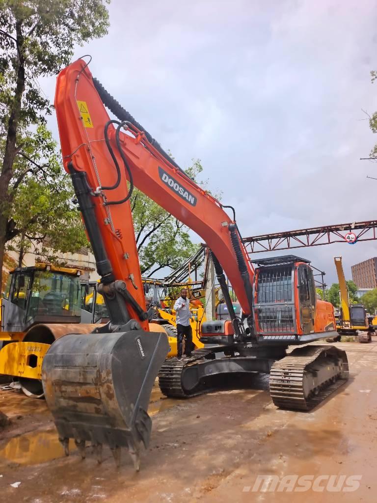 Doosan DX 300LC-9C Escavatori cingolati