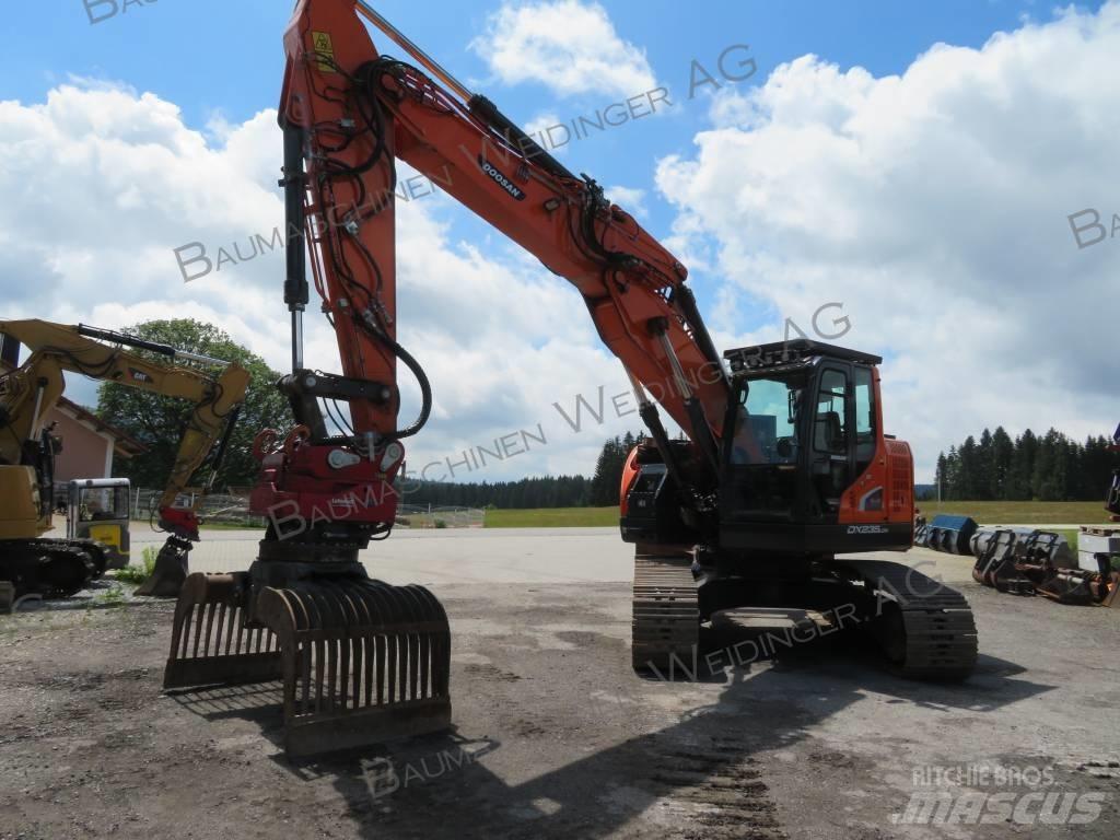 Doosan DX 235 LCR-5 Escavatori cingolati