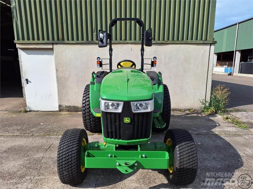 John Deere 4052M Trattori compatti