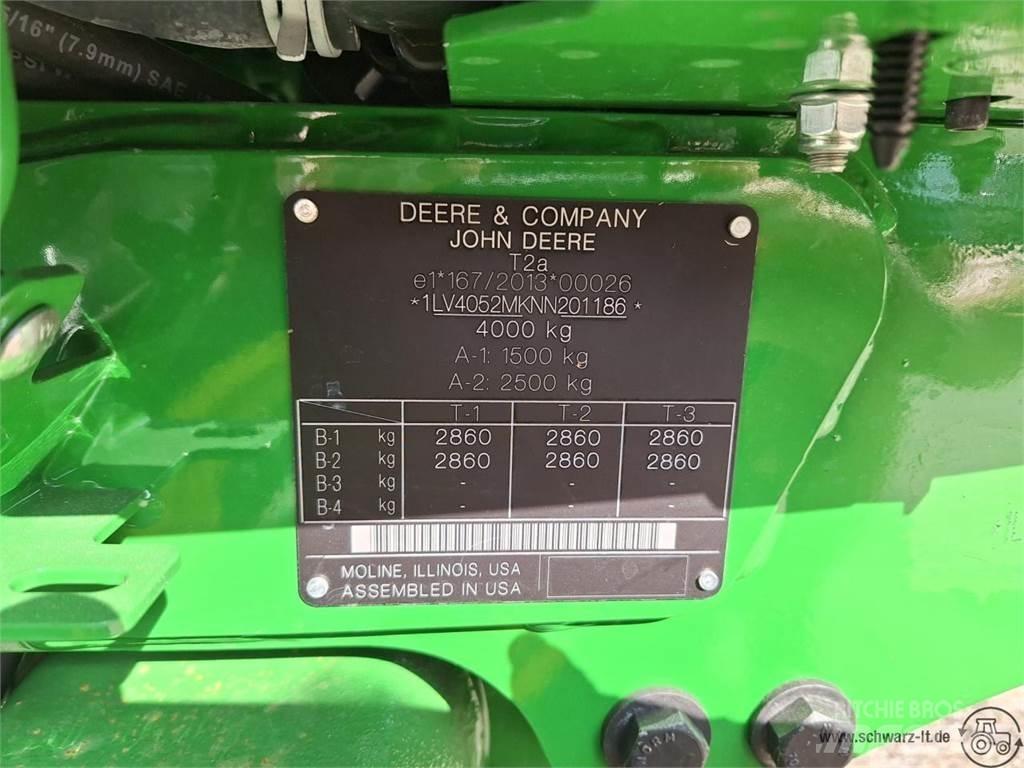 John Deere 4052M Trattori compatti
