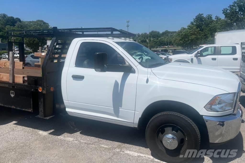 RAM 3500 TRADESMAN Camion con sponde ribaltabili