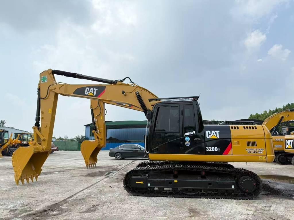 CAT 320D2 Escavatori cingolati