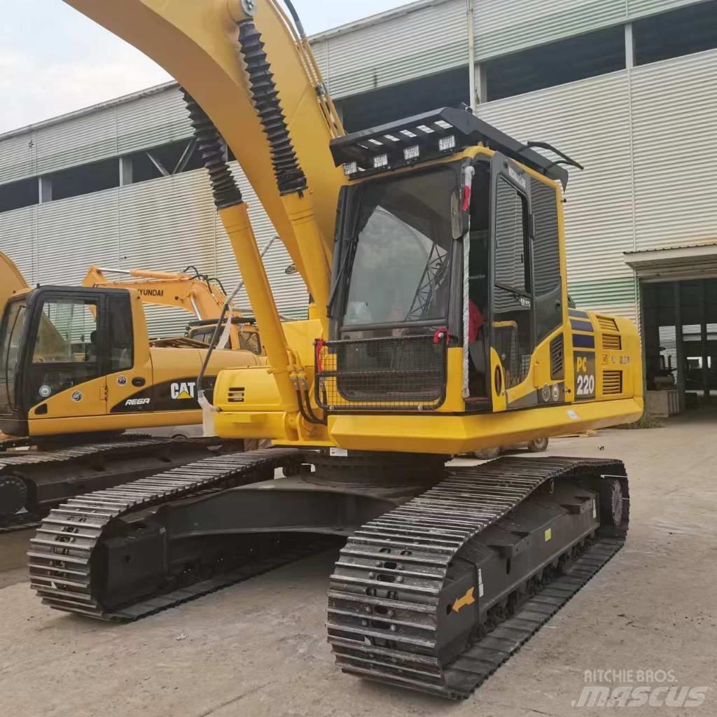 Komatsu PC 220-8 Escavatori cingolati