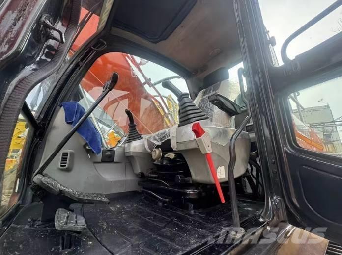 Doosan DX300LC-9C Escavatori cingolati