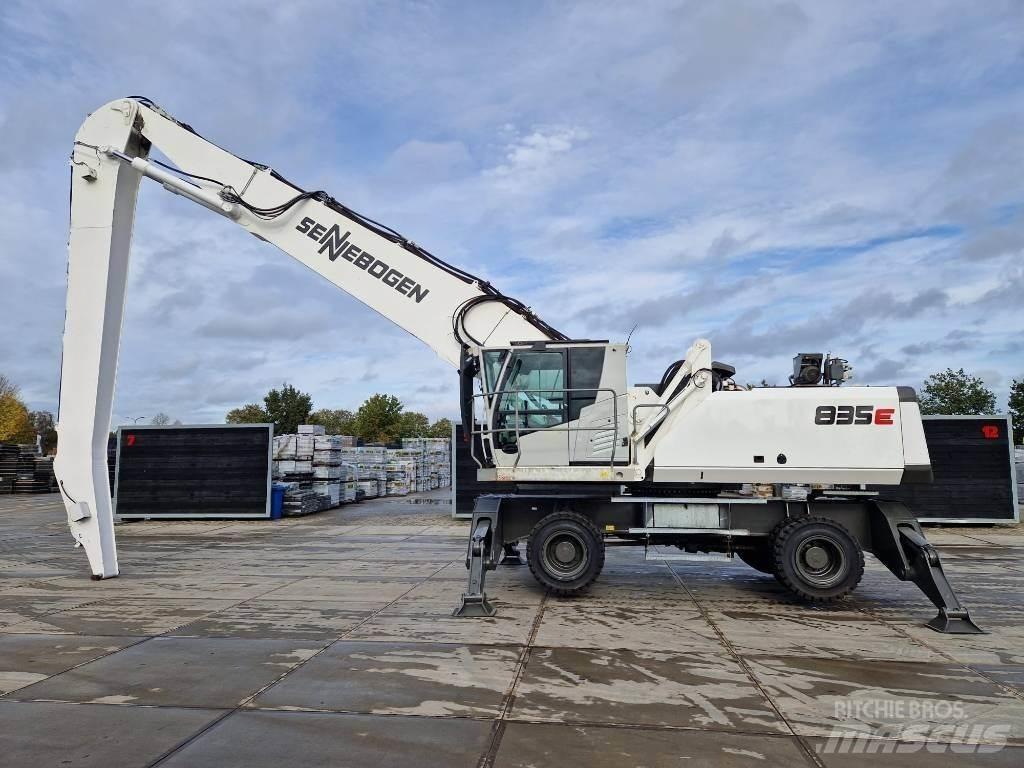 Sennebogen 835M E Movimentazione rifiuti