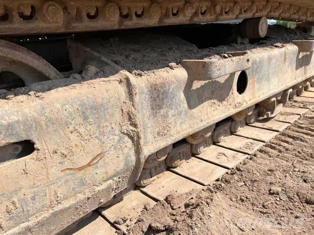 Komatsu PC 130 Escavatori cingolati