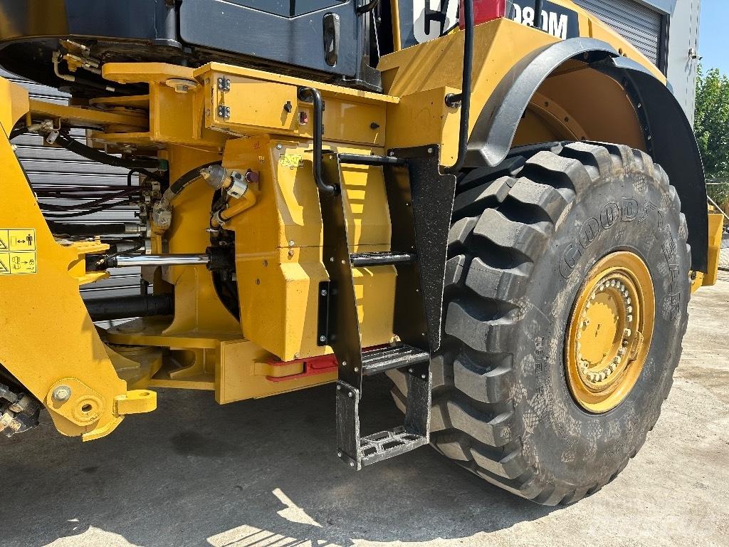CAT 980M Pale gommate