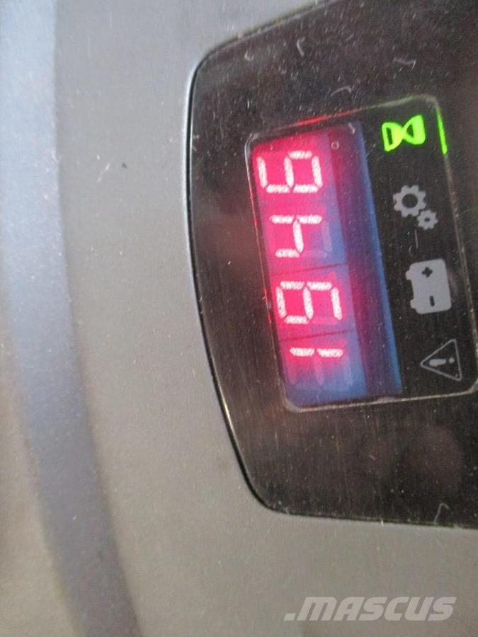 BT LPE200 Carrelli elevatori bassi a piattaforma