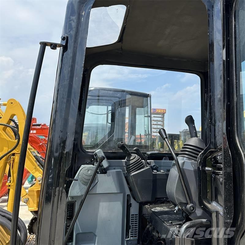 CAT 303.5 E Miniescavatori