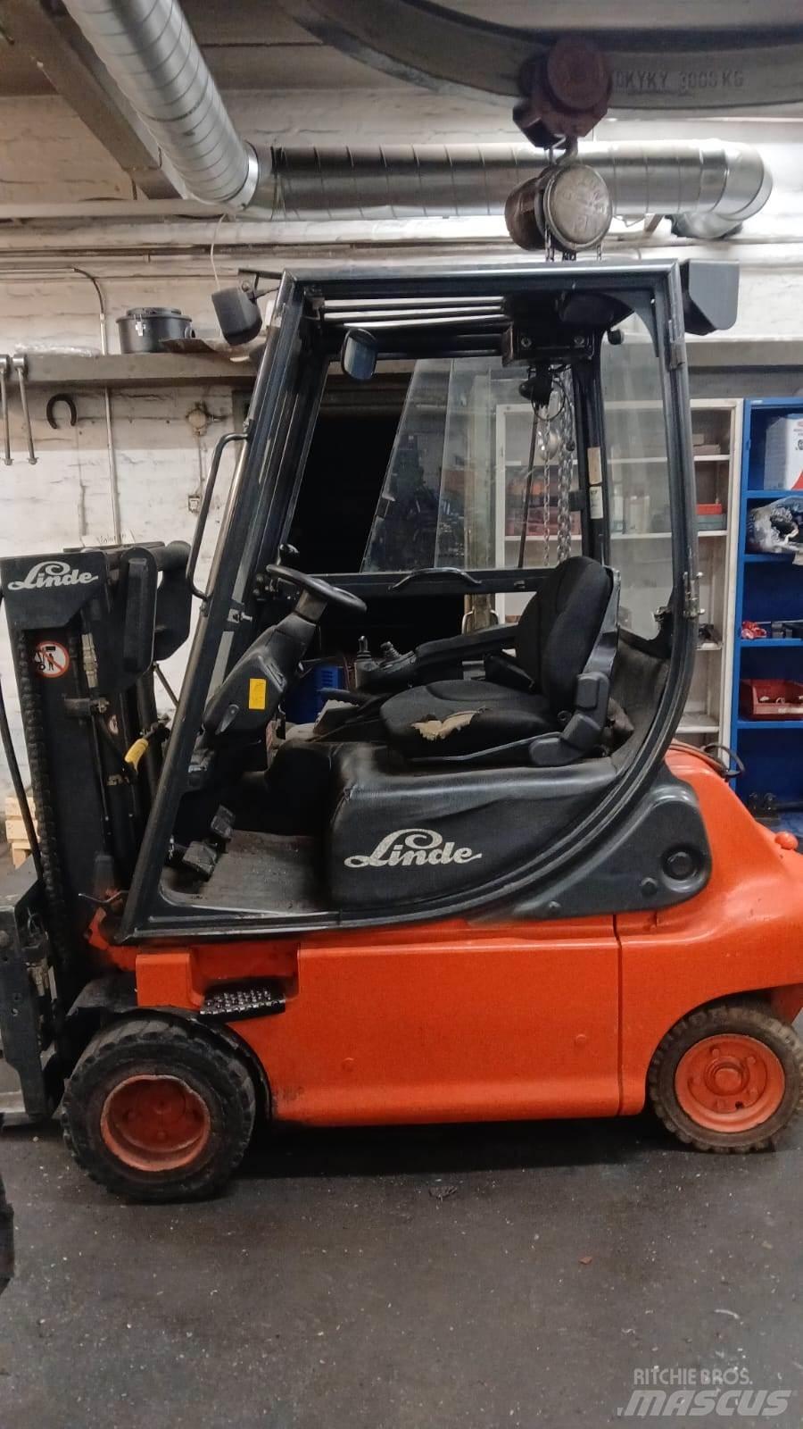 Linde E20P-02 Carrelli elevatori elettrici