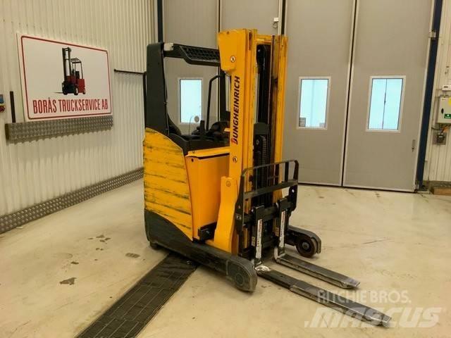 Jungheinrich ETV 110 Carrello retrattile