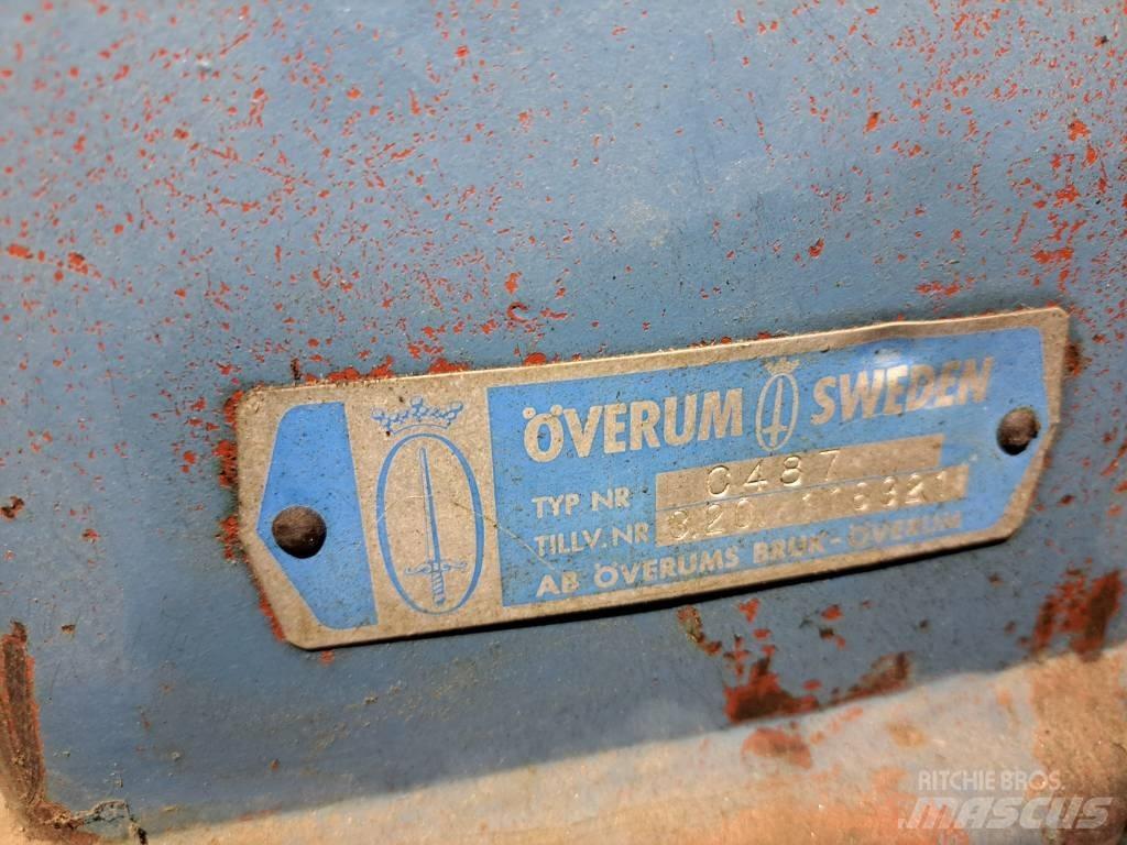 Överum C 487 Aratri convenzionali