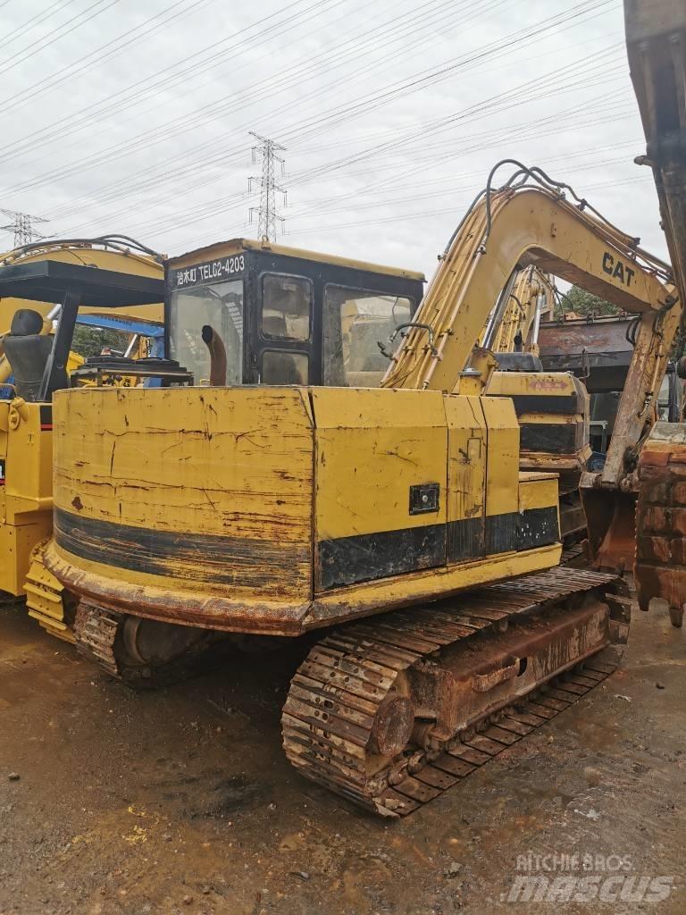 CAT E 70 B Escavatori cingolati