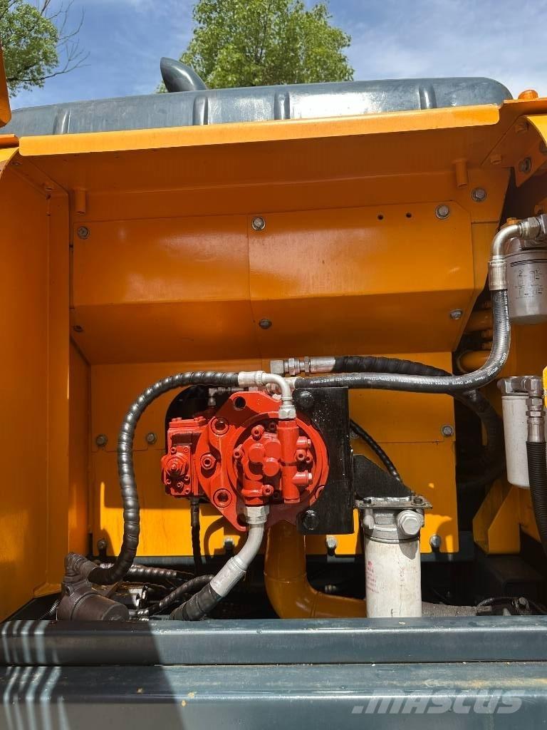 Hyundai HX220HD Escavatori medi 7t - 12t