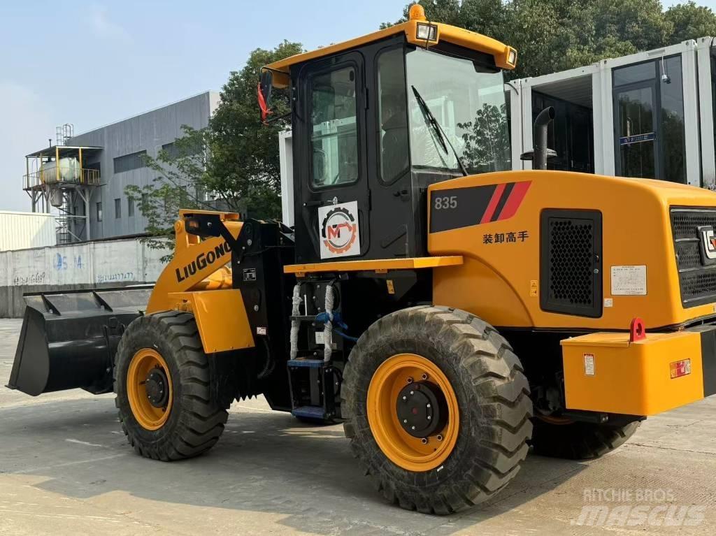 LiuGong CLG 835 Pale gommate