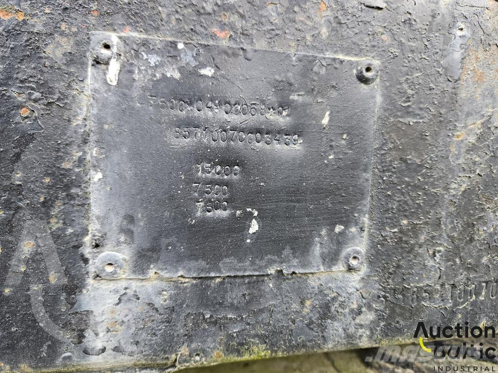 MAZ 857100 Semirimorchi tautliner