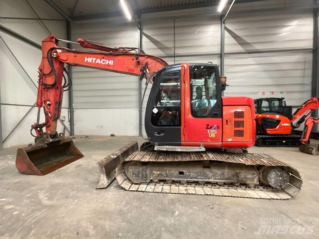 Hitachi ZX 135 US Escavatori cingolati