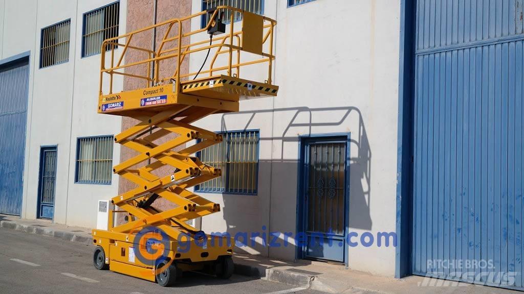 Haulotte Compact 10 Piattaforme a pantografo