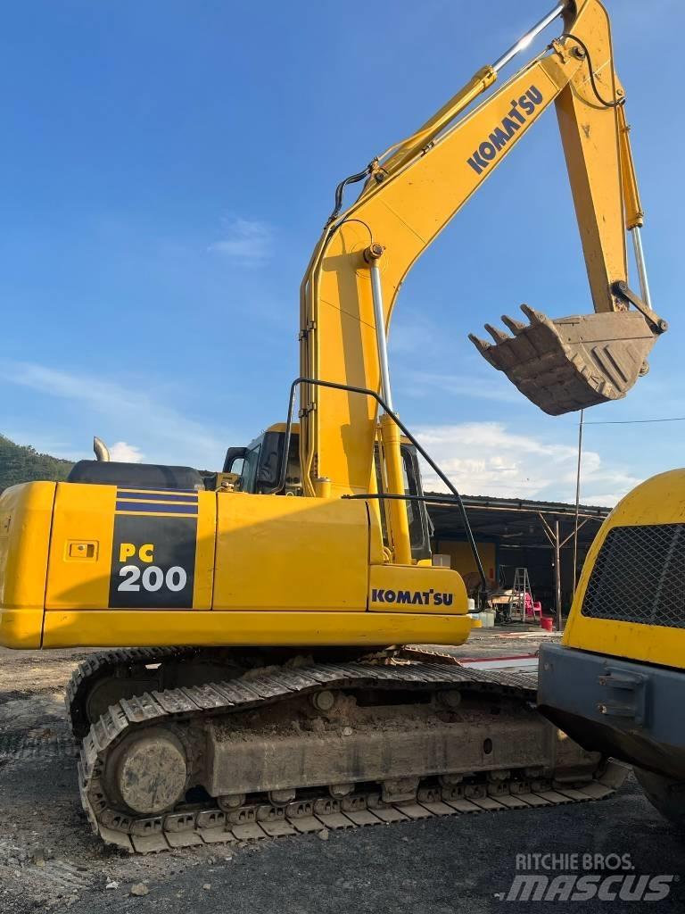 Komatsu PC 200-7 Escavatori cingolati