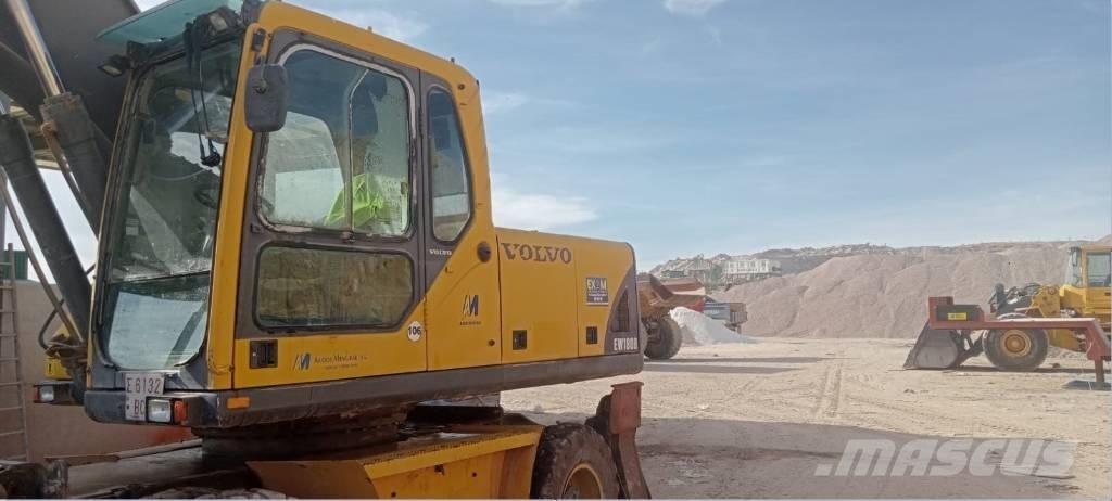 Volvo 180 Giratoria Escavatori gommati
