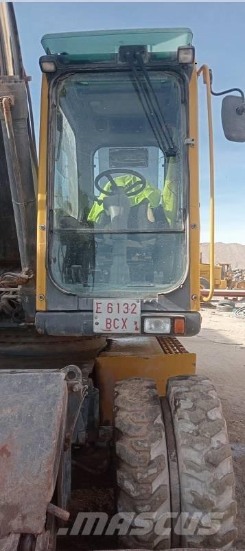 Volvo 180 Giratoria Escavatori gommati