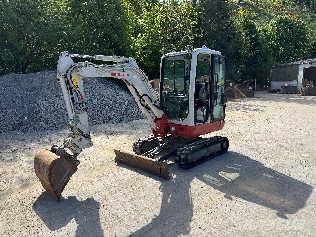 Takeuchi TB 225 Miniescavatori