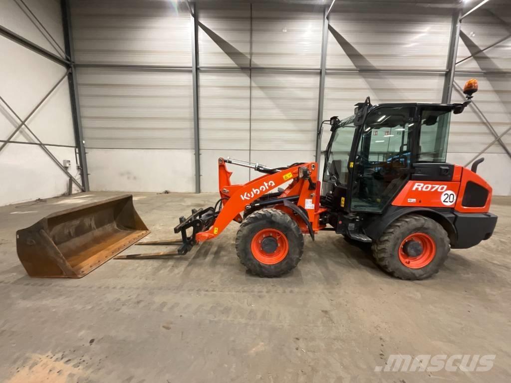 Kubota R 070 Pale gommate
