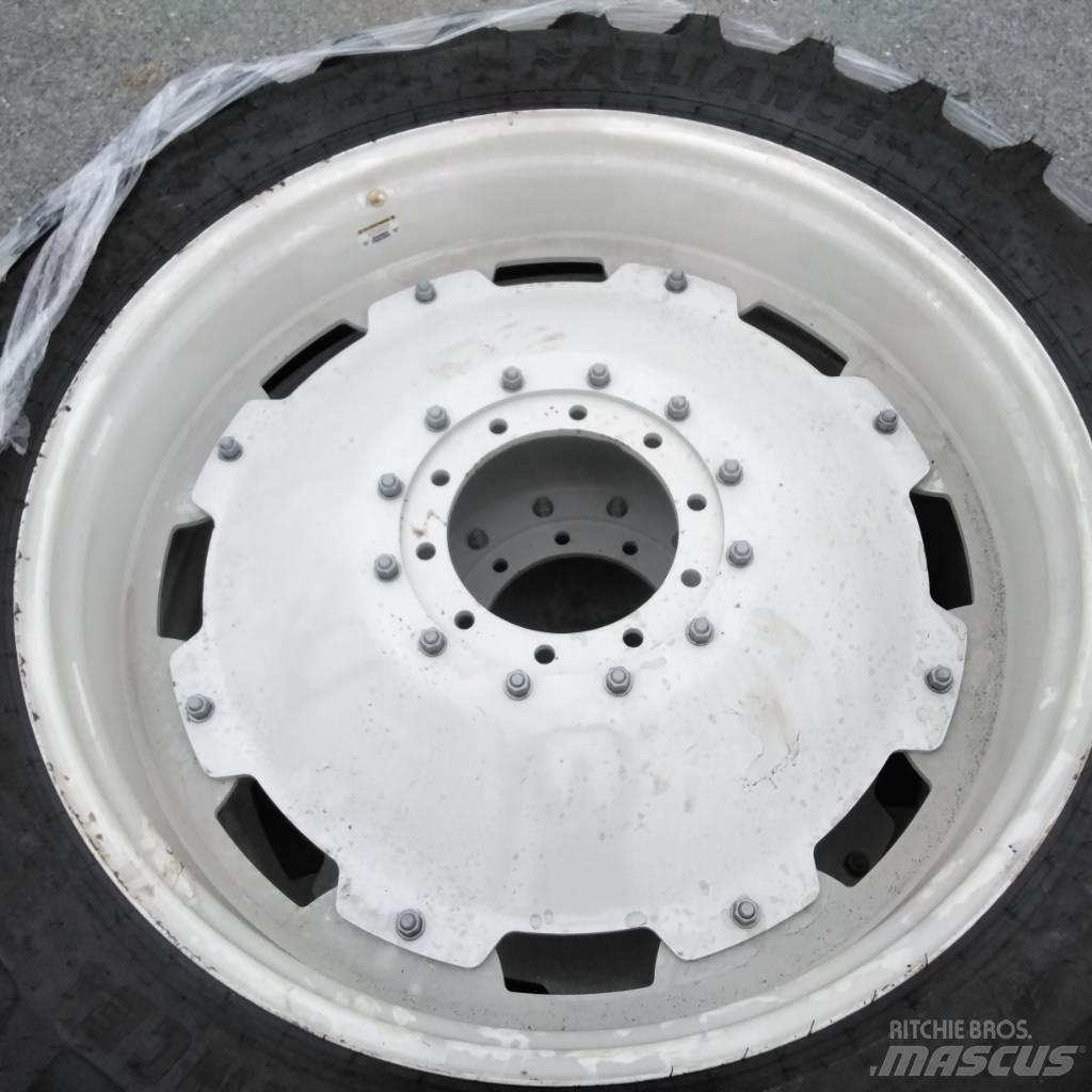 Alliance 300/95R46 Pneumatici, ruote e cerchioni