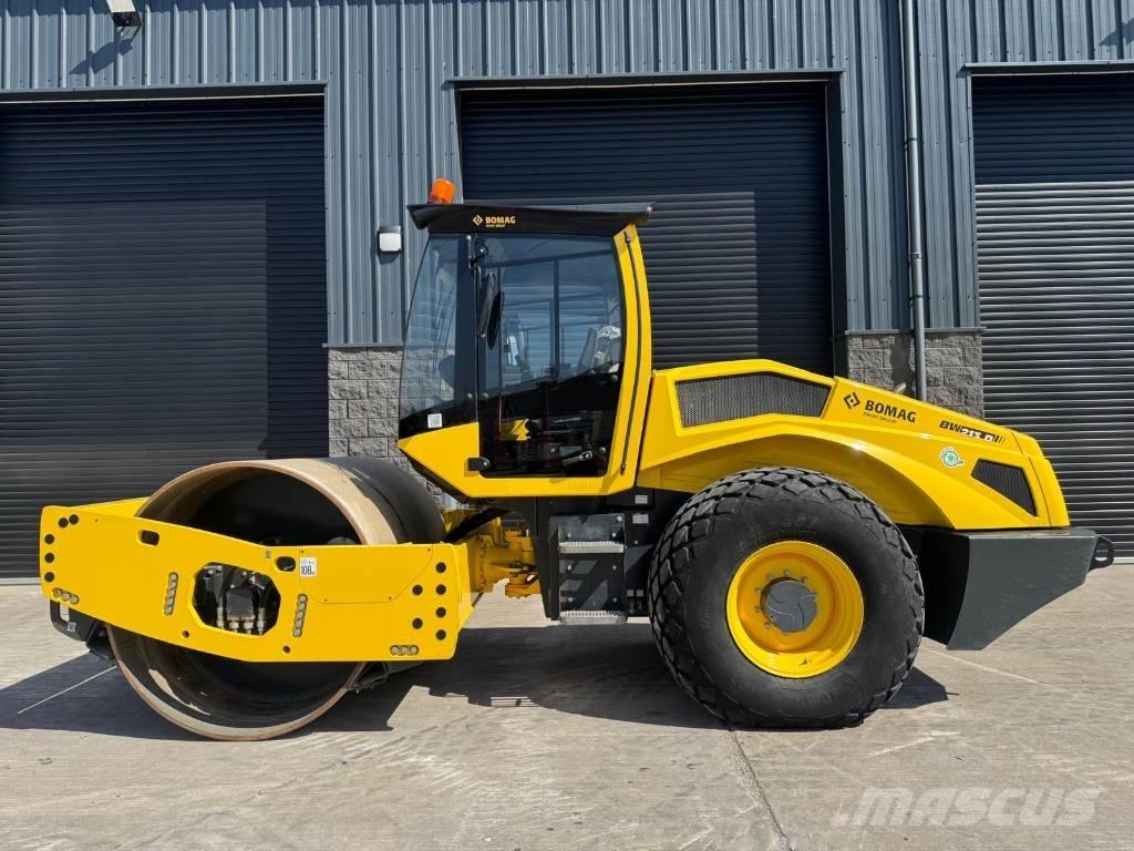 Bomag BW 213 D H-2 Rulli monotamburo