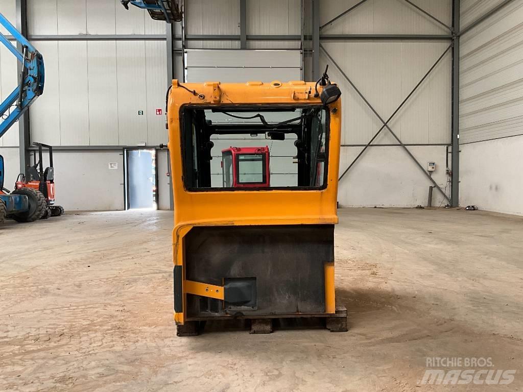 Hyundai Robex 55-9 A Cabine e interni