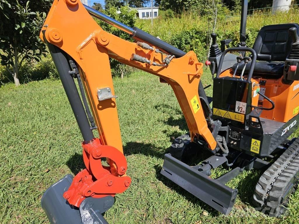 Doosan DX 10 Z Miniescavatori