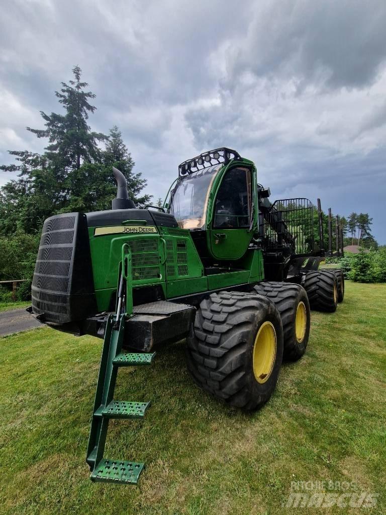 John Deere 1110G Forwarder