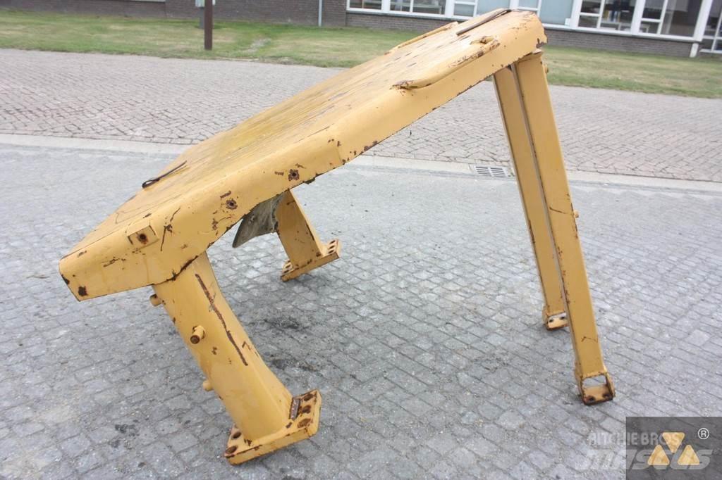 CAT D8N O-rops cab Cabine e interni