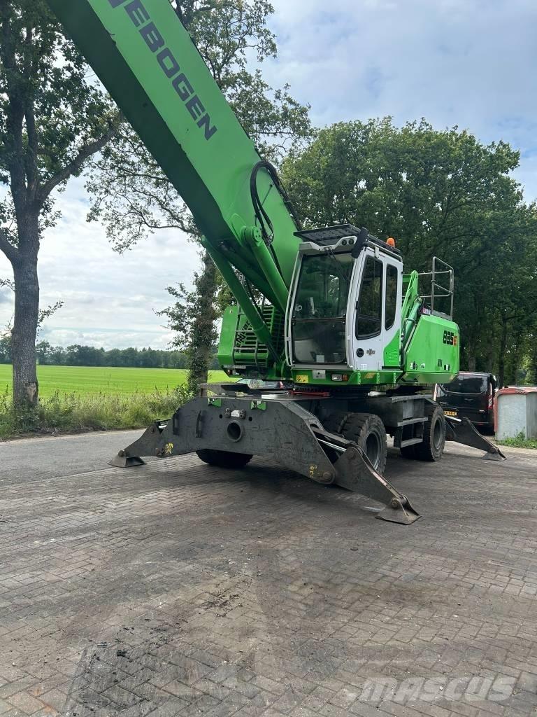 Sennebogen 835 M Movimentazione rifiuti