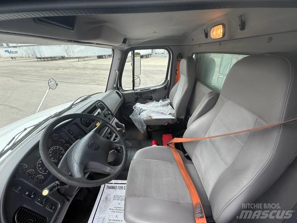 Freightliner M 106 Camion a temperatura controllata