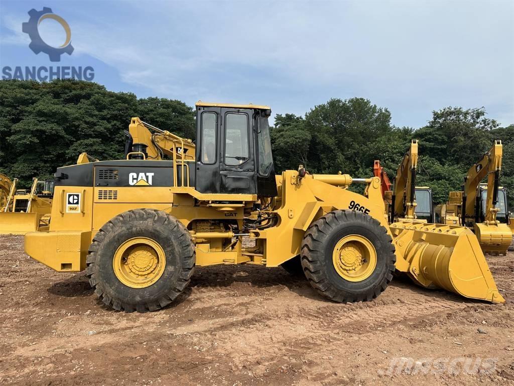 CAT 966 F Pale gommate