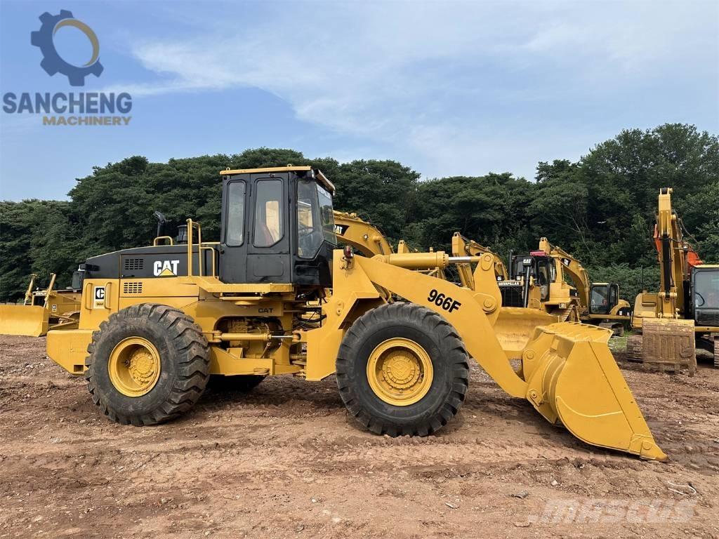 CAT 966 F Pale gommate
